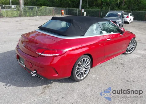 2017 Mercedes-Benz C 300 z USA, uszkodzony, nr VIN WDDWK4JB0HF507393